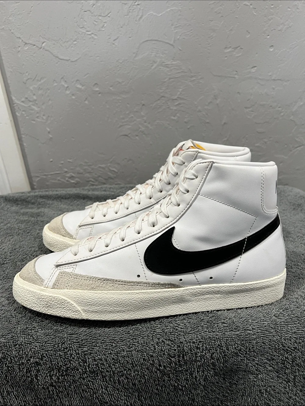 🔥🔥 NIKE BLAZER MID '77 SNEAKER SHOES WHITE/ BLACK Men Size 10 - EXCELLENT 🔥🔥